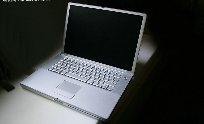 苹果笔记本电脑图片