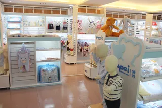 儿童用品陈列图片