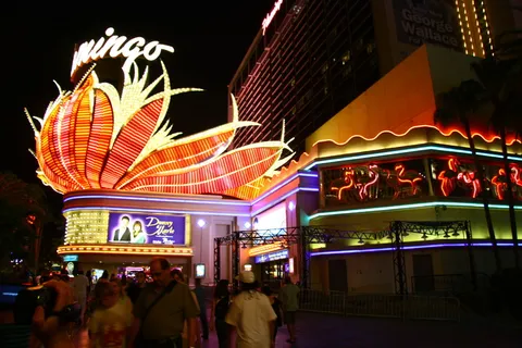 拉斯维加斯 弗拉明戈酒店 夜景图片 拉斯维加斯 弗拉明戈酒店 夜景图片