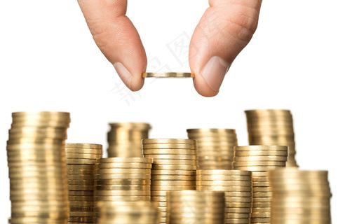 手拿储钱罐金币货币 理财保障商务金融财富增长主题