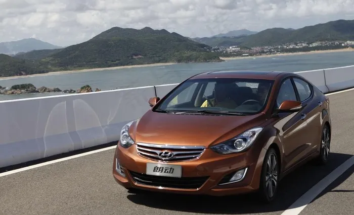 迈巴赫汽车图片