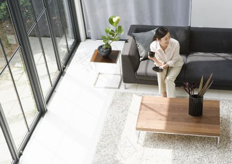 时尚美女客厅生活摄影