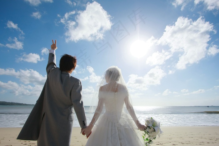 海边沙滩结婚摄影图片