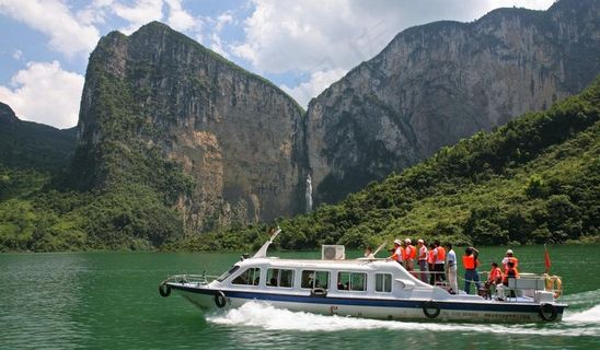 蝴蝶泉风景图片