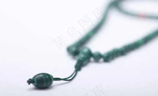 孔雀石念珠图片
