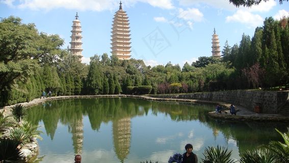 崇圣寺三塔图片