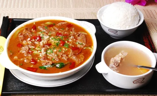 水煮牛肉饭图片 水煮牛肉饭图片