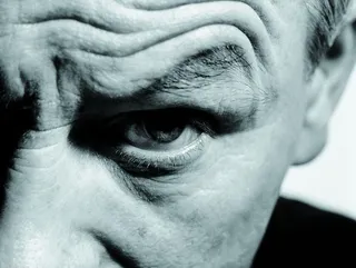 人物面部表情特写图片