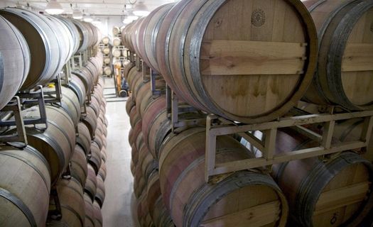 葡萄酒桶图片