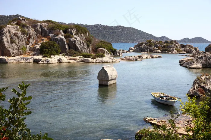 唯美河流山石风景