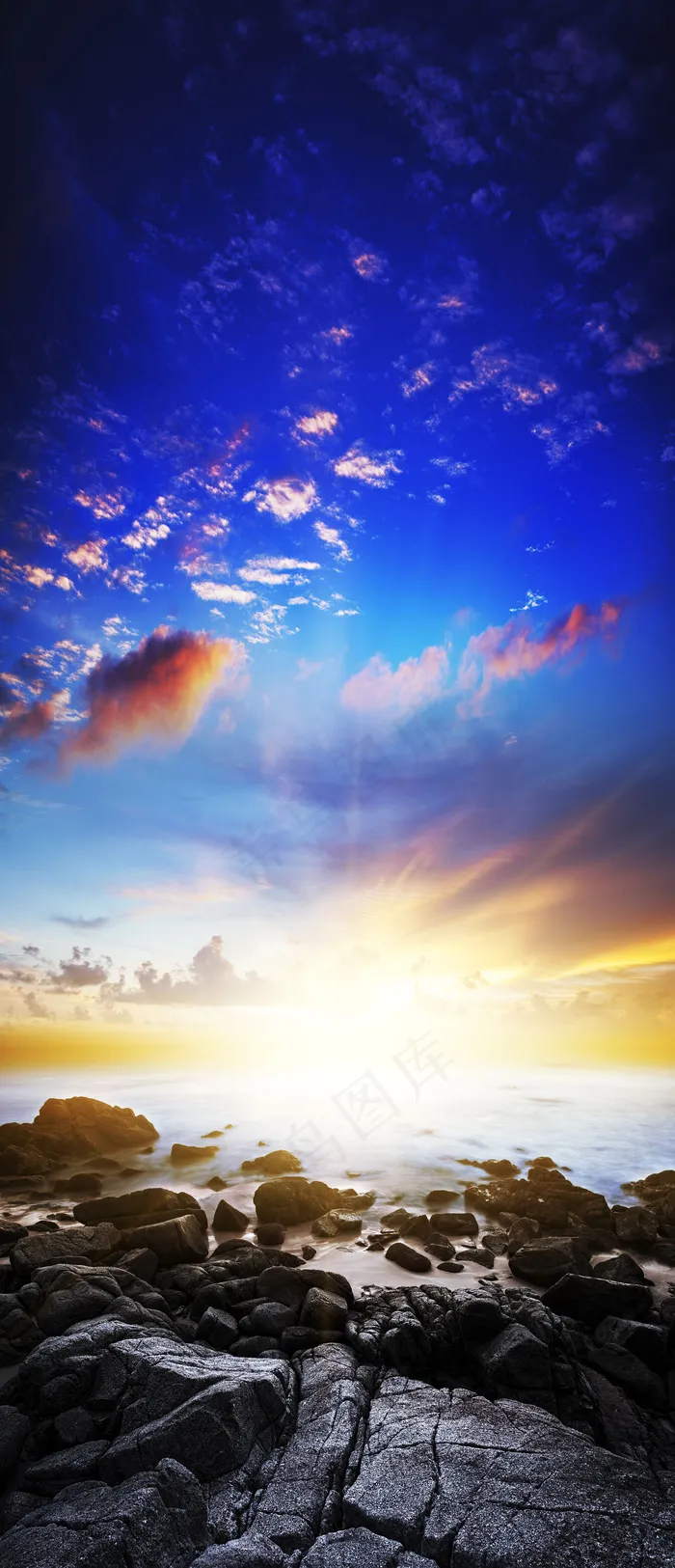 夕阳海边美景图片