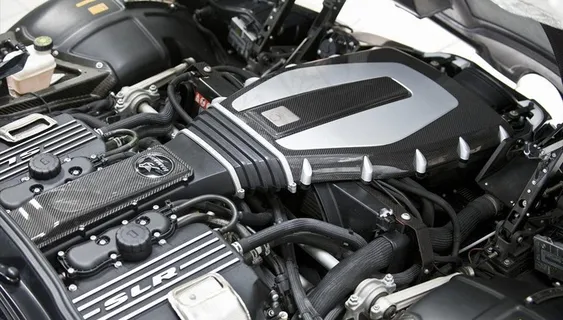 汽车发动机图片