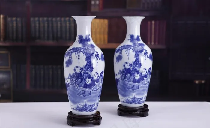 江西景德镇瓷器摆件