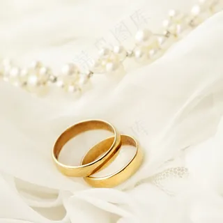 婚戒与婚纱背景图片 婚戒与婚纱背景图片