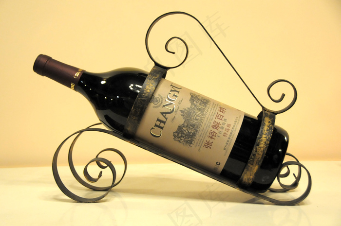 张裕解百纳红酒图片