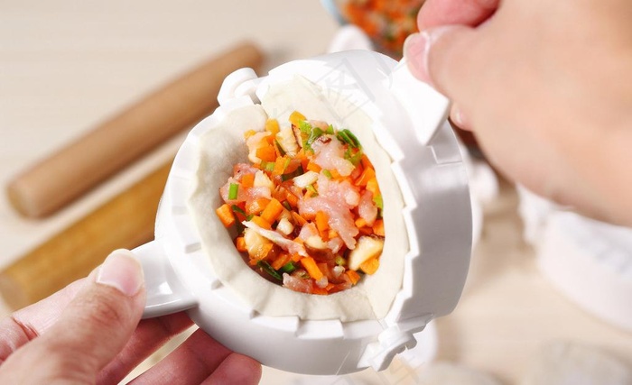 包饺子图片