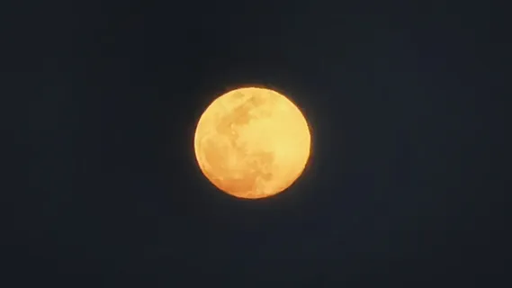 正月十五超级月亮图片 正月十五超级月亮图片