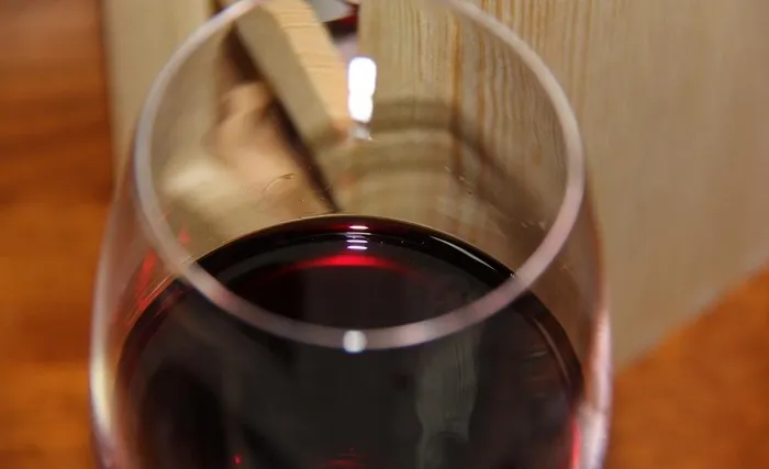 自酿赤霞珠干红葡萄酒图片