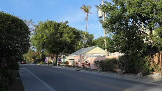 萨尼贝尔街与汽车2股份的录像