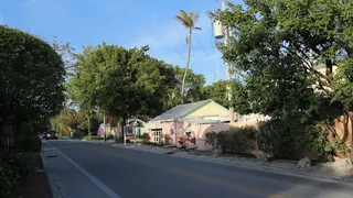 萨尼贝尔街与汽车2股份的录像