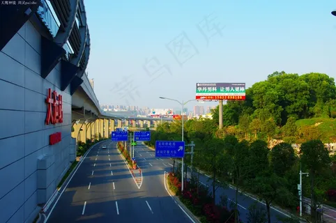 深圳龙岗大运地铁站图片