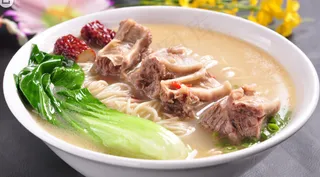 牛腩粉、粉、牛腩、牛肉、肉、、早餐、 美食、食物、饮食行业、宵夜