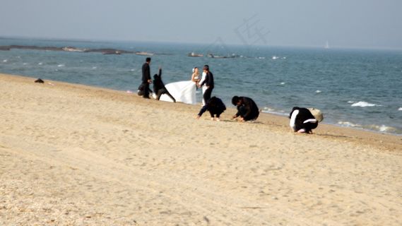 观音山海滩拍婚纱图片