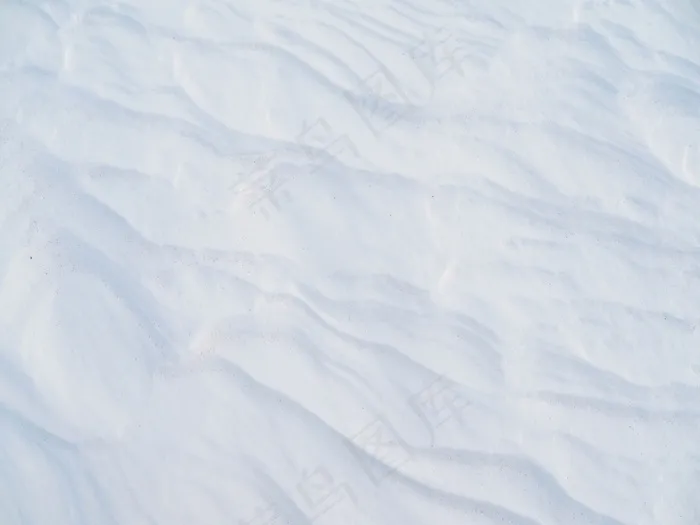 雪地痕迹背景图片