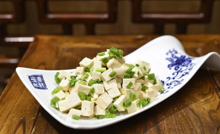小葱拌豆腐 凉菜图片