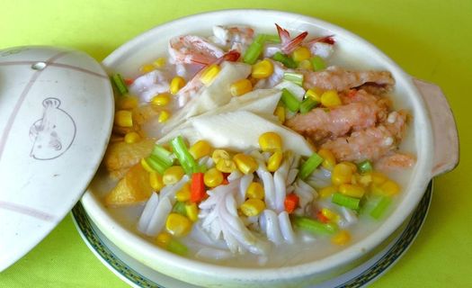 虾枣海鲜煲图片