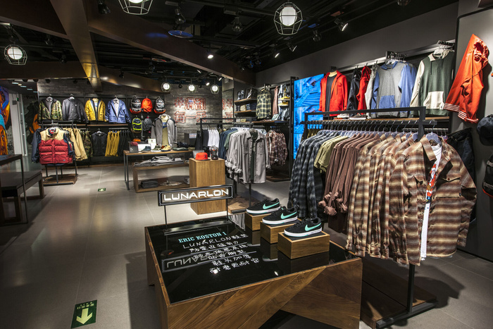 nike 专卖店图片