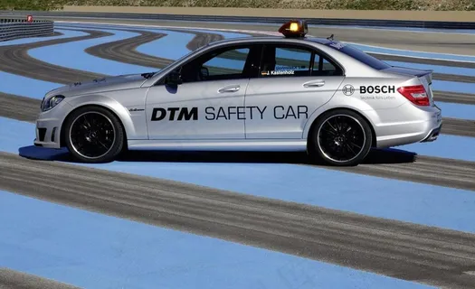 奔驰豪华赛车图片