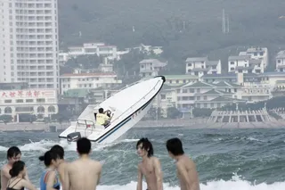 阳江闸坡大角湾的快艇图片