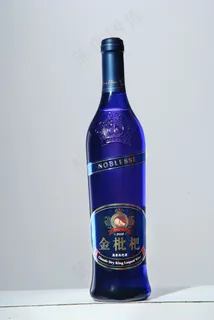 金枇杷酒图片 金枇杷酒图片