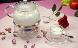 玫瑰奶茶图片