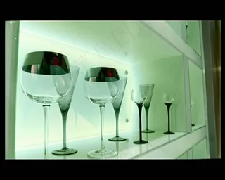 酒吧橱柜杯具视频素材