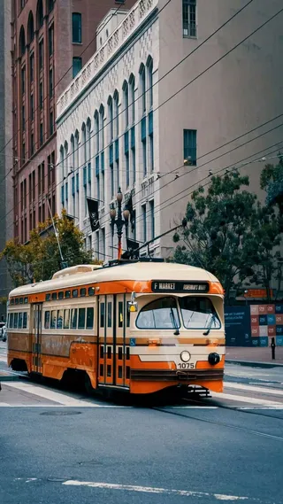 城市电车高清摄影图片