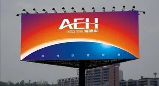 擎天柱户外广告图片