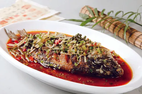 巴山农家风味鲤鱼图片