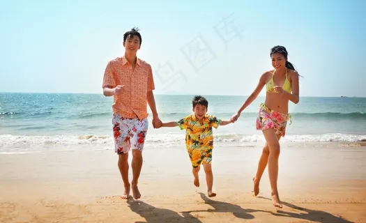 幸福三口之家图片