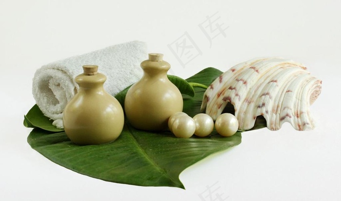 美容用品 毛巾 绿叶 骨头图片