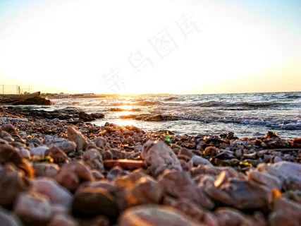 海岸落日图片