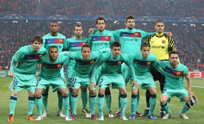巴萨首发11人图片