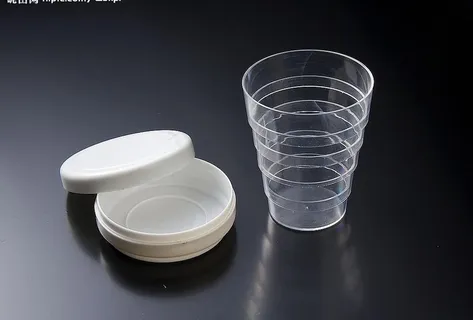 伸缩杯图片