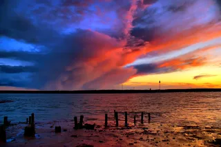 海岸夕阳美景图片