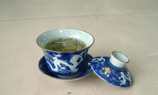 漂亮的瓷杯图片