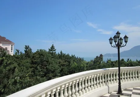 海边度假村图片