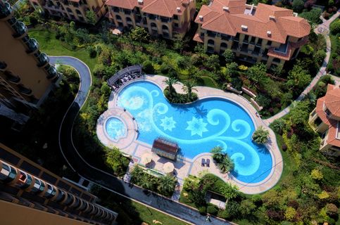 楼盘游泳池图片