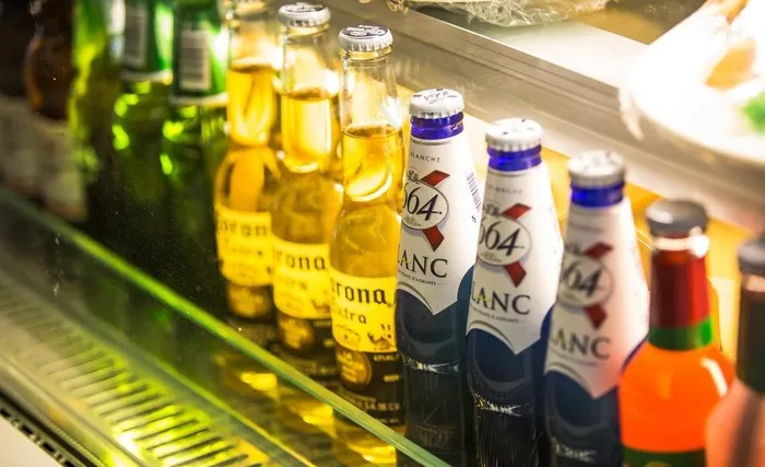 啤酒酒吧图片