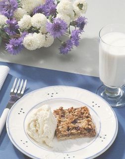 牛奶与西式糕点图片 牛奶与西式糕点图片